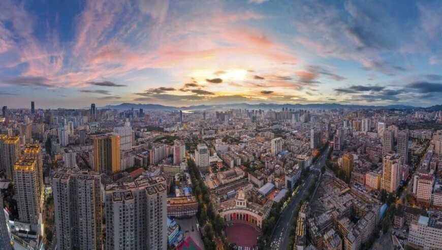 曝各大厂商正在筹备7000mAh电池新,香港香港资料大全免费,典故解疑_社交版V1.48
